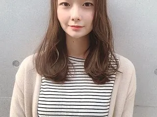 ベージュカラー×アッシュカラー比較