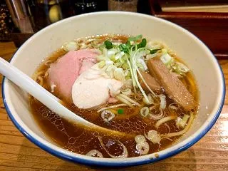 新小岩「自家製麺 啜乱会」ザ・正油らーめ…