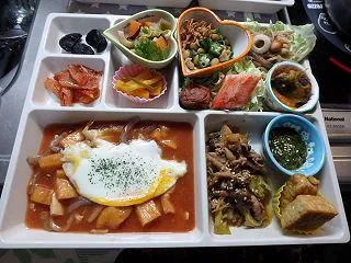 Ⓢ素人男の頑張り料理、バラエティに、廃棄…