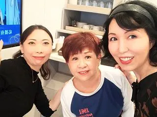 プロのドレス＆金曜日の瀬古スタジオ