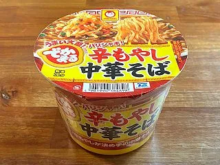 「でかまる バリシャキ!辛もやし中華そば…