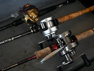 秋の琵琶湖バスボート釣行で45cm 久し…