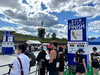札幌マラソン2026｜ハーフ1時間25分…