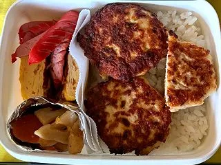 (๑╹ω╹๑ )次男くん今日の夜勤弁当☆