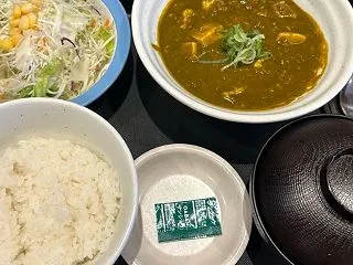 なぜ高市早苗、高市総理は我々庶民を、国民…