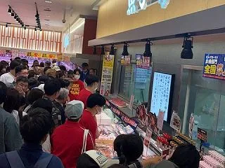 本マグロ解体ショー行ってきたったｗ