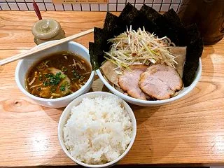 【東京都つけ麺】らーめん なないろ