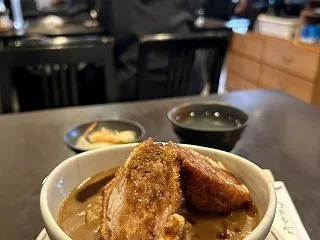久しぶりに、とんかつ王ろじに来ました!