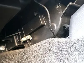 ラジオアンテナがない車に、アンテナ追加 …