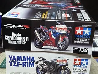 YZF-R1MとCBR1000RR-Rを…