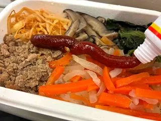 機内食やら空港グルメもなかなかやるんです…