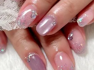 紫であとはお任せネイル