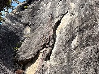 小川山 屋根岩1峰