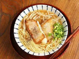 焼きパンガシウスラーメン｜白身魚で簡単ア…