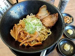 一途一麺來神の來神油そば（山形市）