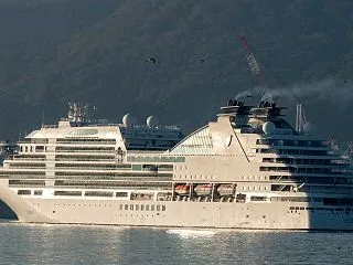Hakodate Luxury Crui…