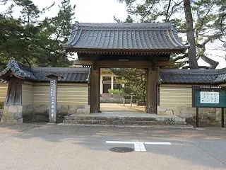 石川数正の墓がある本宗寺
