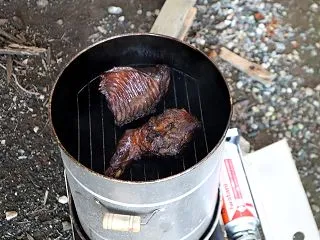 アナグマの燻製を作りました。