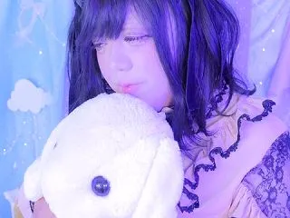 次はドレスでも着たい気分なの