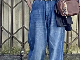 ゆるっとだけど大人っぽいお気に入りデニム