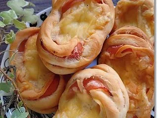 【ハムチーズ】連休明けの朝は簡単パンで♪…