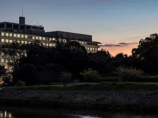 鴨川の月景色