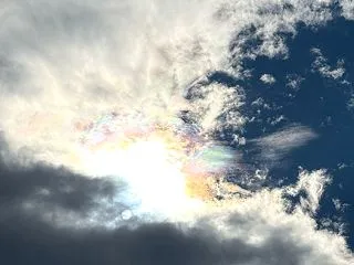 ☆朝から彩雲〜