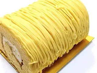ロリアン洋菓子店 黄金のモンブランロール