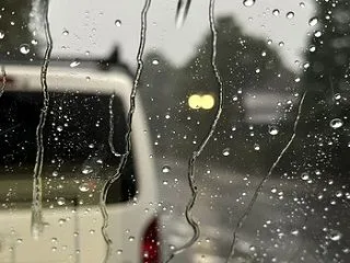 豪雨とカミナリから始まった平安蚤の市（笑…