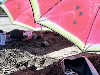 地球と繋がる「砂浴」
