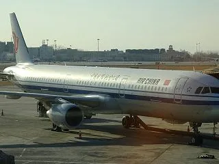 中国フラッグキャリアの日本路線に搭乗！中…