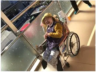 「ベランダでシャボン玉」
