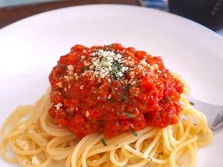 「トマト皮付き」が美味しいミートソース
