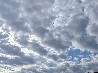 さて、今日はどうしょうかな〜。（笑）