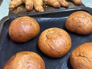 施術家養成講座とパン２種