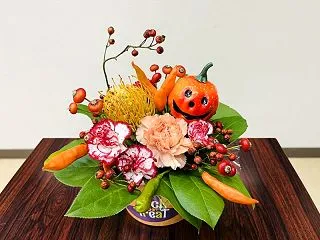 ハロウィンのアレンジメント♪