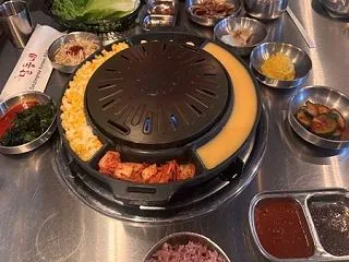 焼肉 Daldongnae Korean…