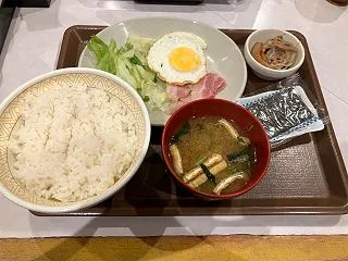 【朝ごはん】すき家 相模原共和店〜自社製…