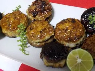 しいたけの肉詰め・鶏ミンチで作るコロコロ…