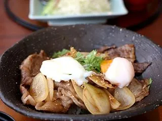 とんかつ一番 【淡路島牛丼】