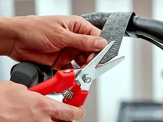 バーテープを美しく切る KNIPEXコン…