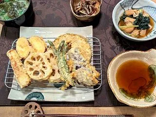 天ぷらの晩ご飯と サルビアの花いろいろ♪