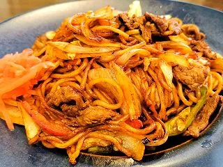 令和8年10月13日、肉喰らう焼きそばラ…