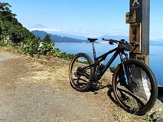 国道を使わないサイクリングは安全で、しか…