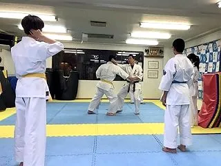 日常生活に生かせる空手