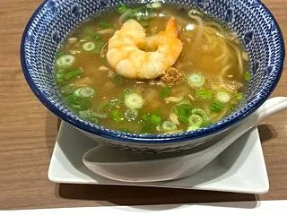 飲んだ翌日の担仔麺@伊丹空港「蓬莱551…