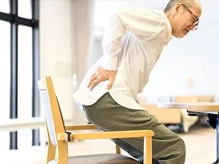 坐骨神経痛でもお風呂に入れる？温める前に…