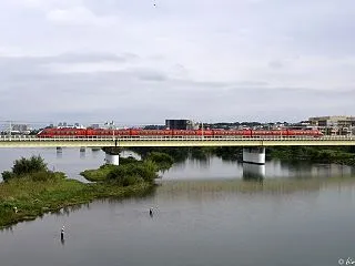多摩川橋梁のロマンスカー GSE