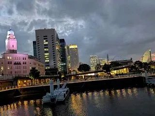川崎☆彡工場夜景＋みなとみらい夜景クルー…