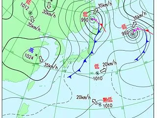 ☆★１週間ぶりの雨、進む庭の落葉